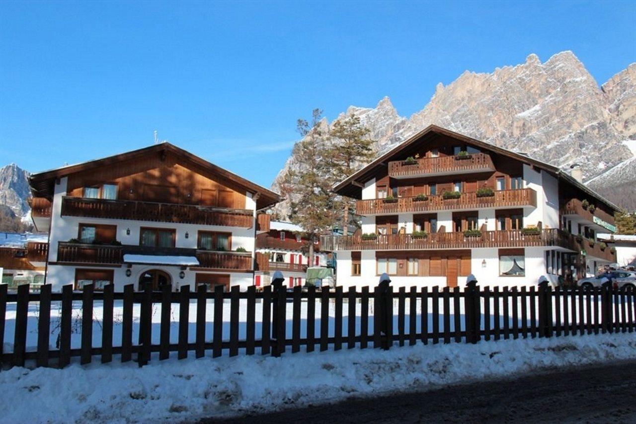 Hotel Capannina Cortina dʼAmpezzo Exterior foto