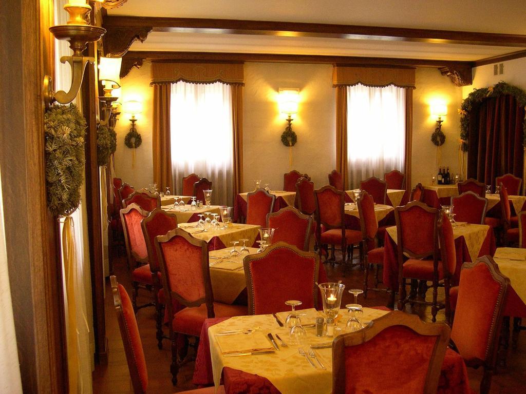 Hotel Capannina Cortina dʼAmpezzo Exterior foto
