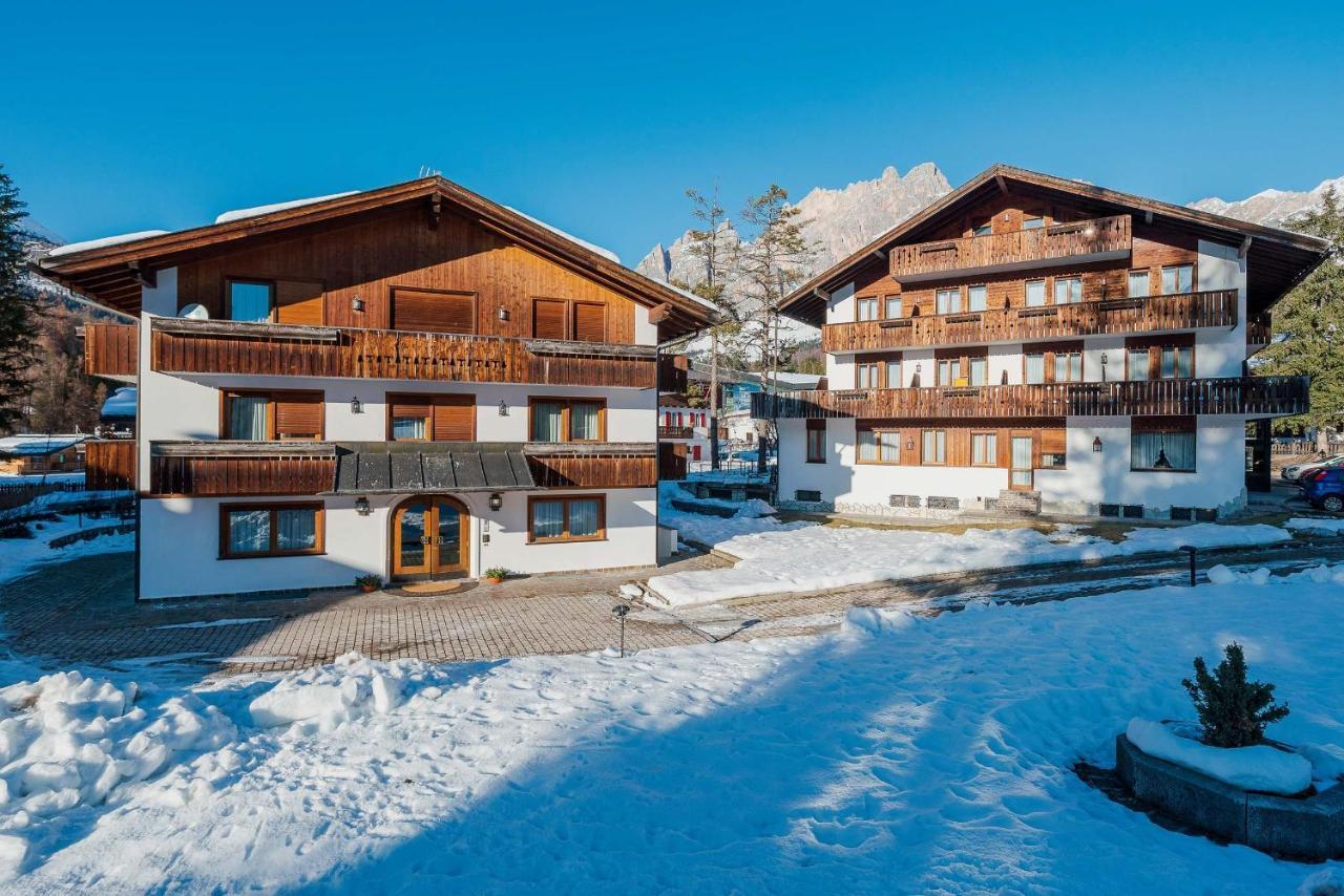 Hotel Capannina Cortina dʼAmpezzo Exterior foto